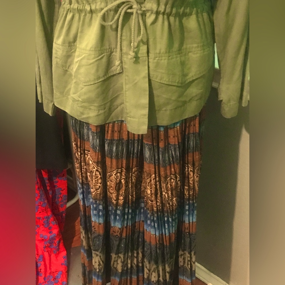 Beautiful fall colored skirt